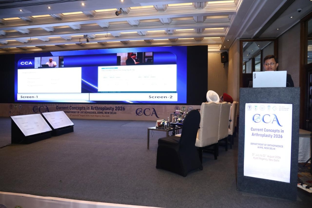 Dr Shubhang Aggarwal presenting at AIIMS Delhi CCA 2026 podium